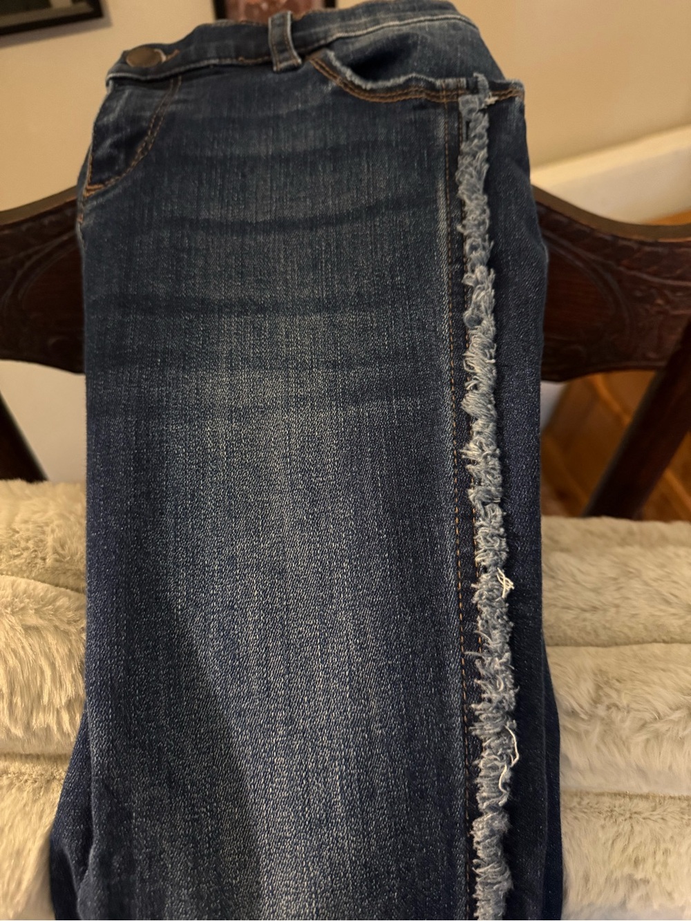 KARL LAGERFELD Dark Blue Distressed Denim Cropped Jeans with Frayed Side Trim. - Picture 7 of 8